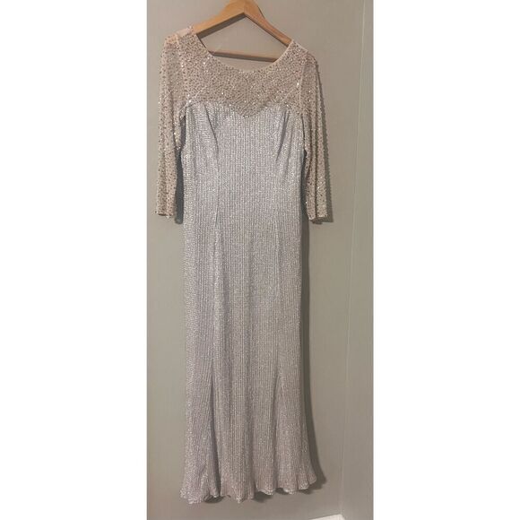 Cachet Women's 14 Beaded Sleeve Slinky Evening Dress Metallic Drape Back Formal - Picture 2 of 15